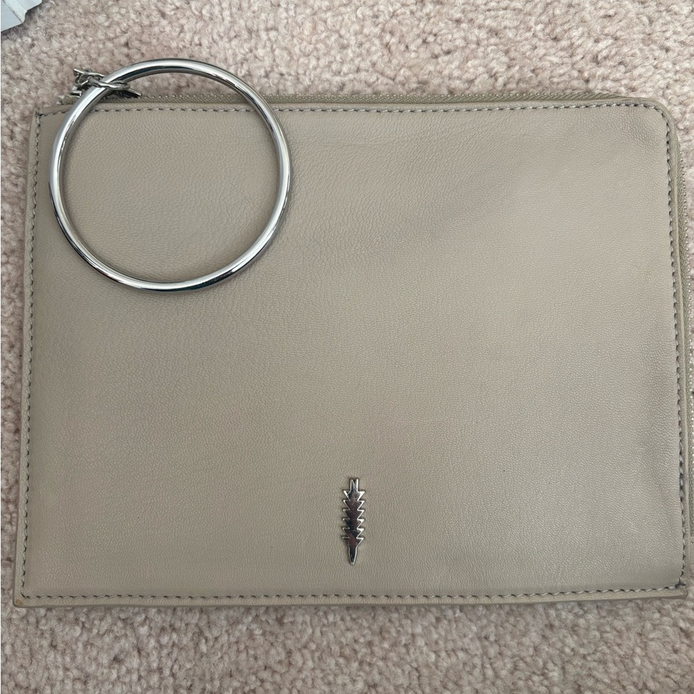 Thacker wrist bag / clutch